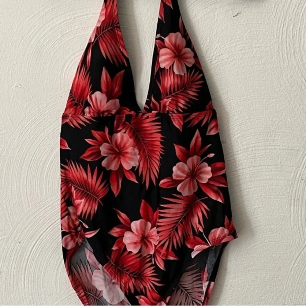 Speedo size 16